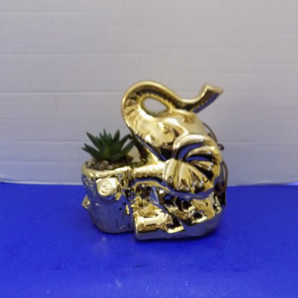 NEW GC Home Decor Elephant Figurine Faux Plant Potpourri Holder - Picture 4 of 6